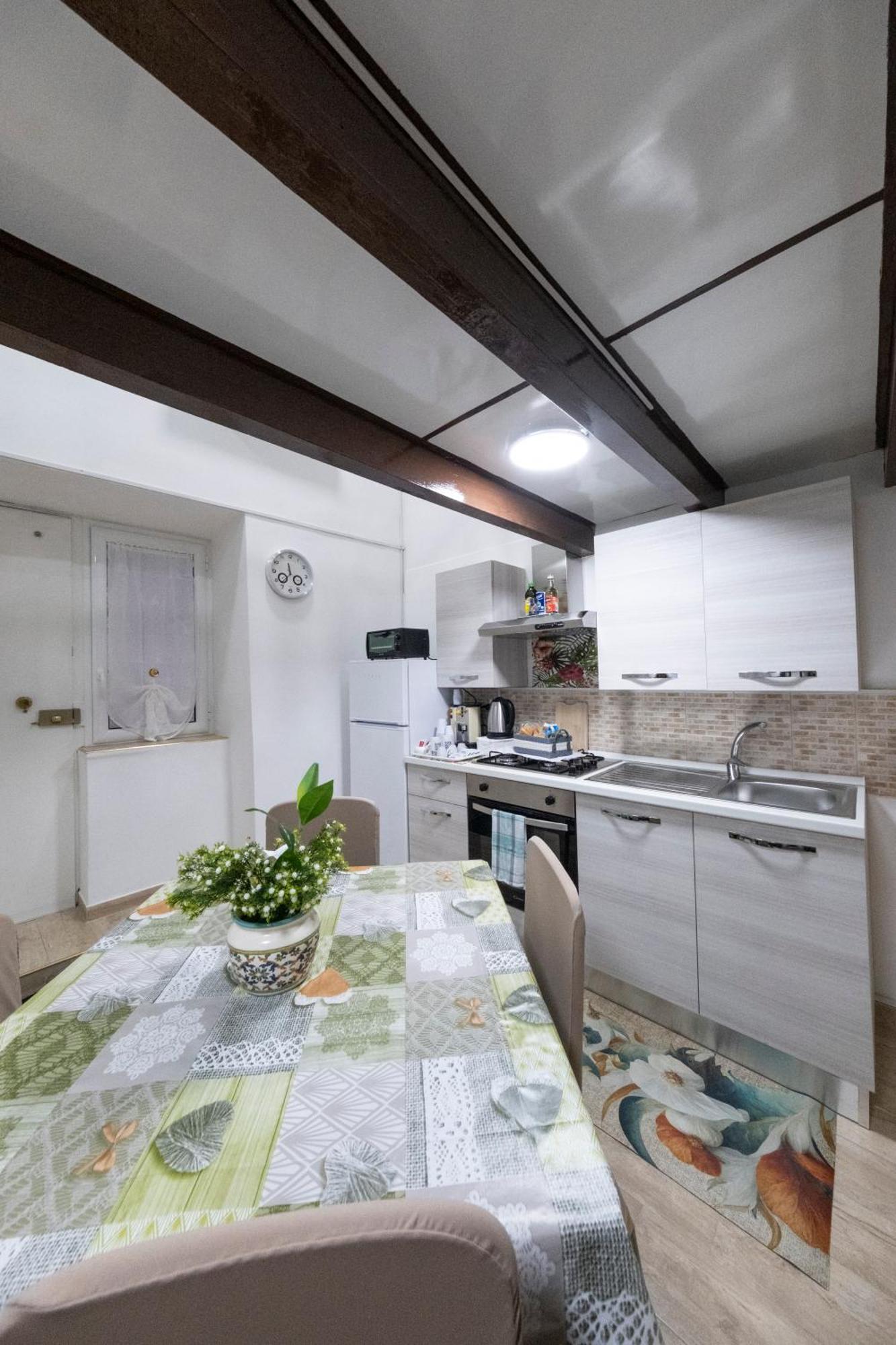 Center Valery Sweet House * Naples
