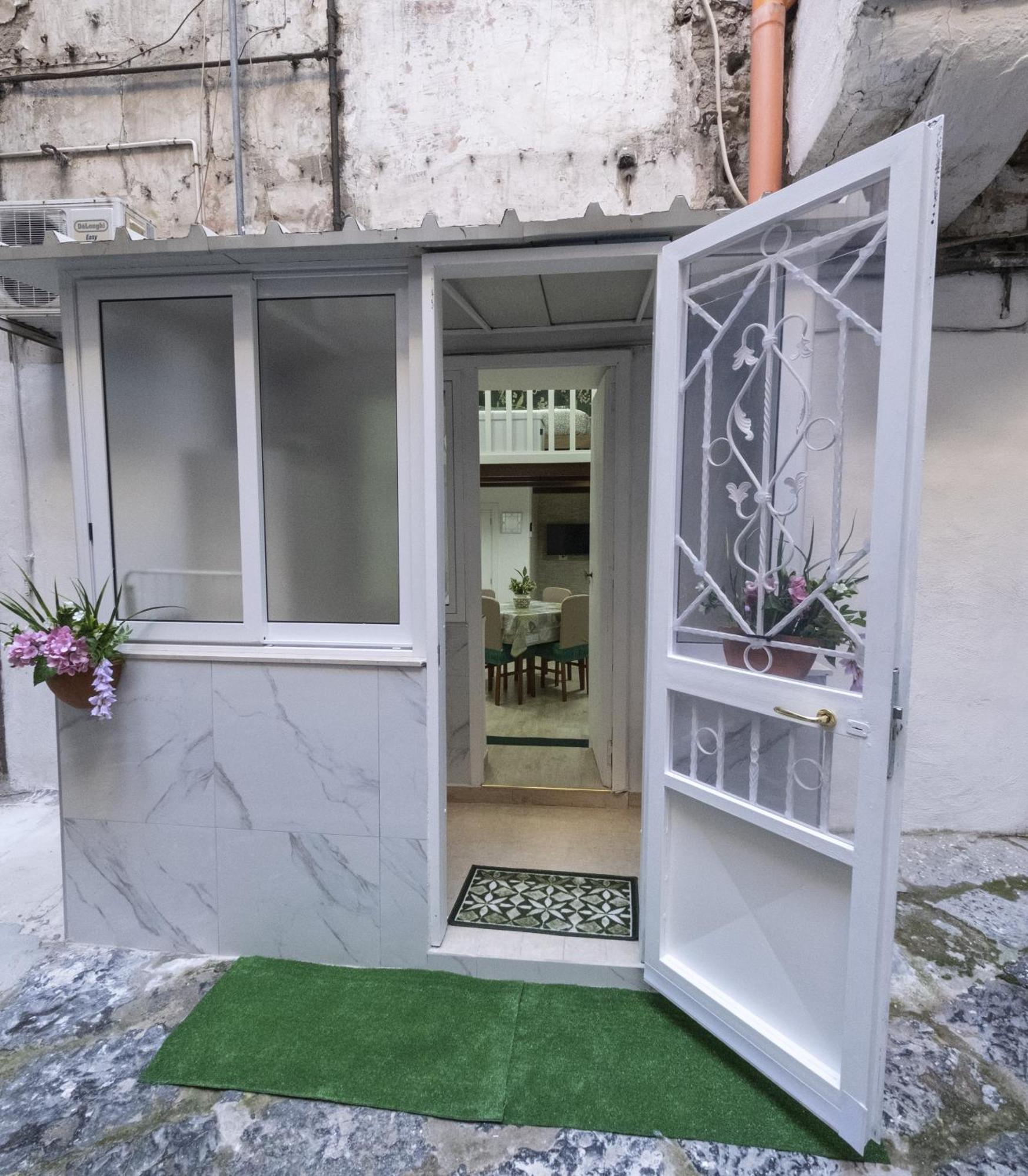 Center Valery Sweet House Neapel